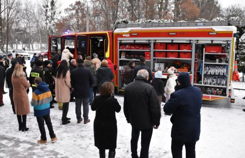 Nowy wóz starżacki dla OSP Bełk